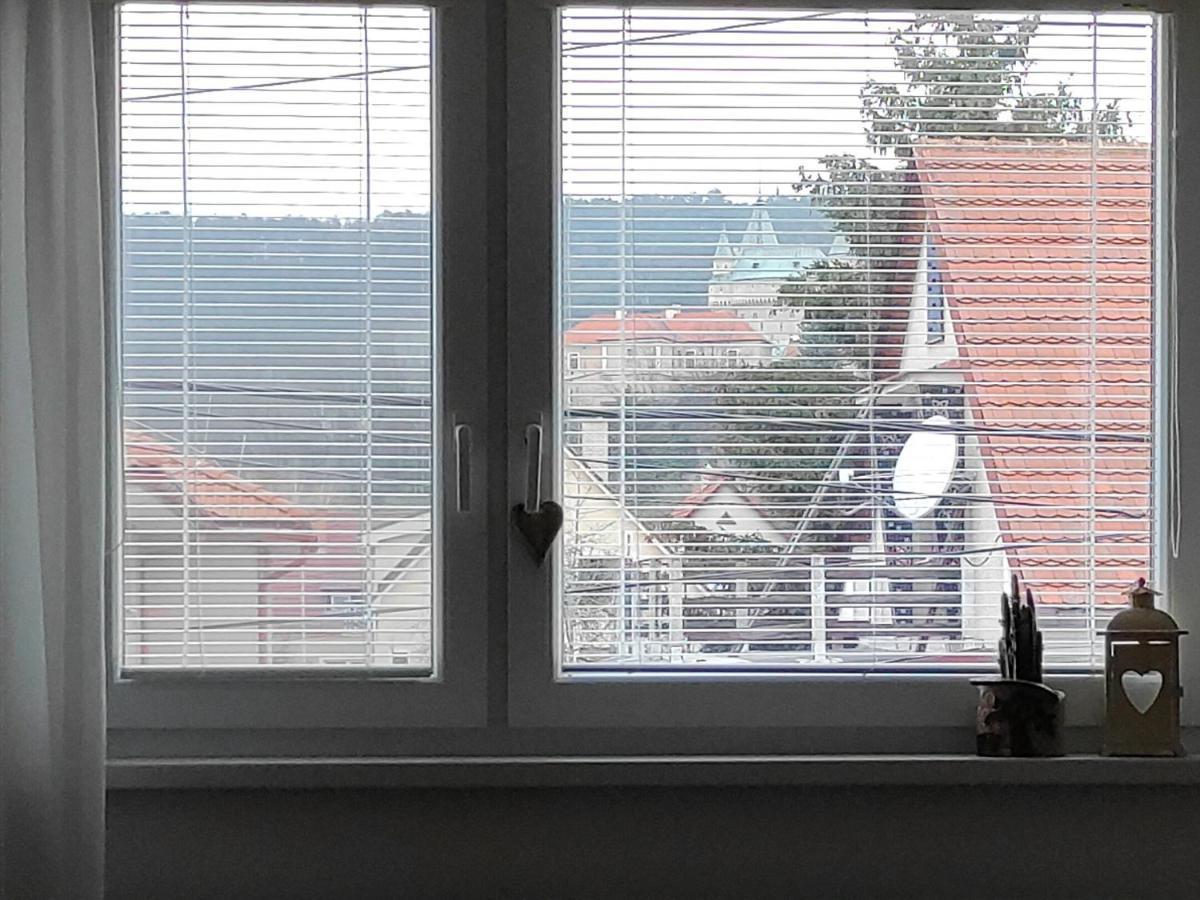 Apartman S Vyhladom Na Bojnicky Zamok Bajmóc Kültér fotó
