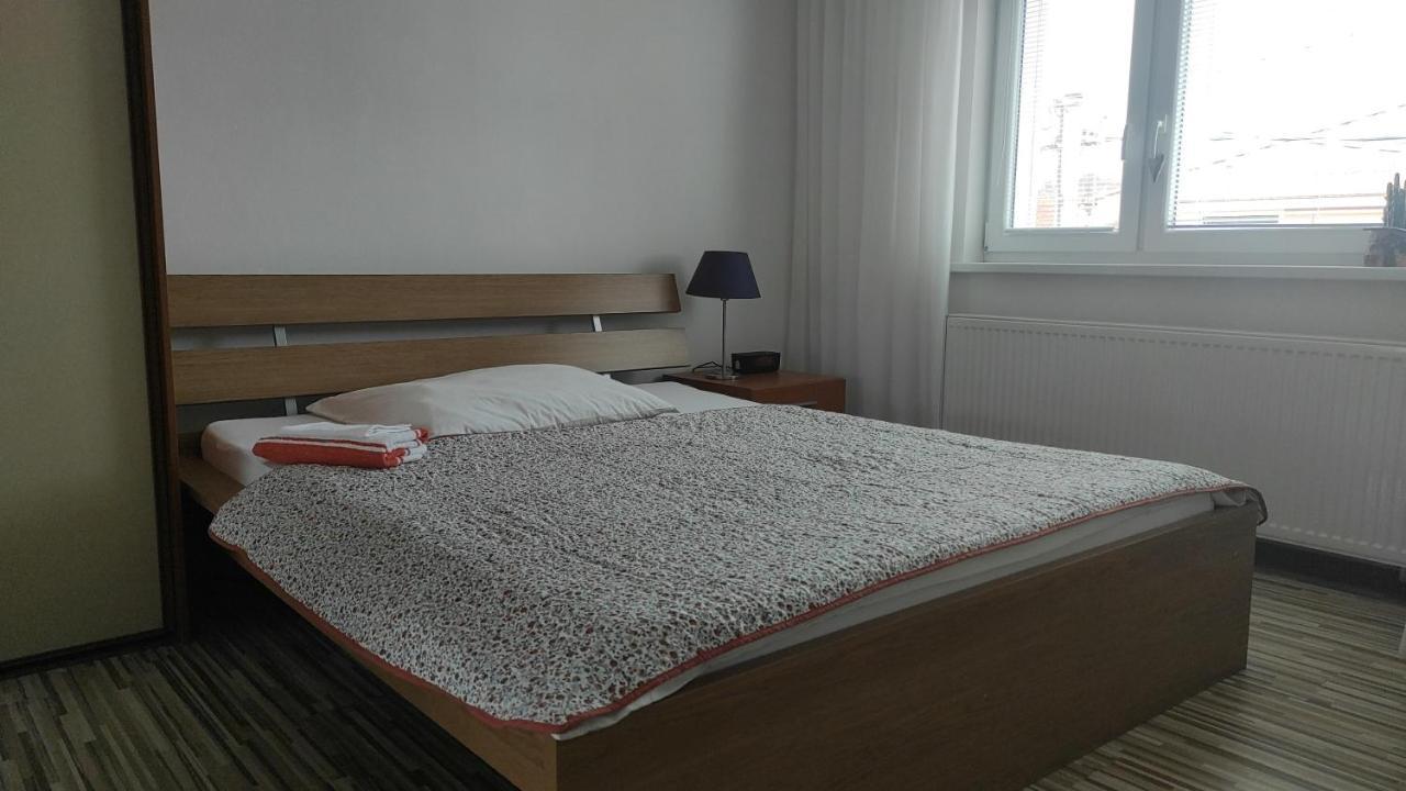 Apartman S Vyhladom Na Bojnicky Zamok Bajmóc Kültér fotó