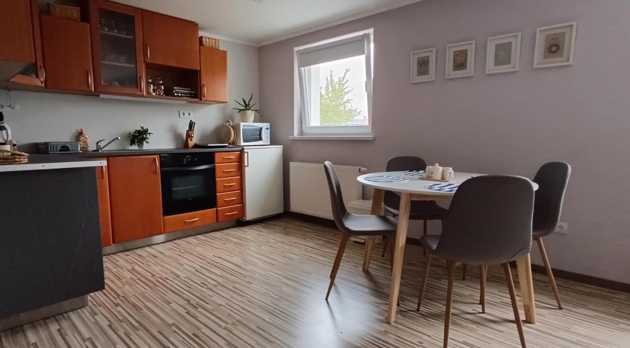 Apartman S Vyhladom Na Bojnicky Zamok Bajmóc Kültér fotó