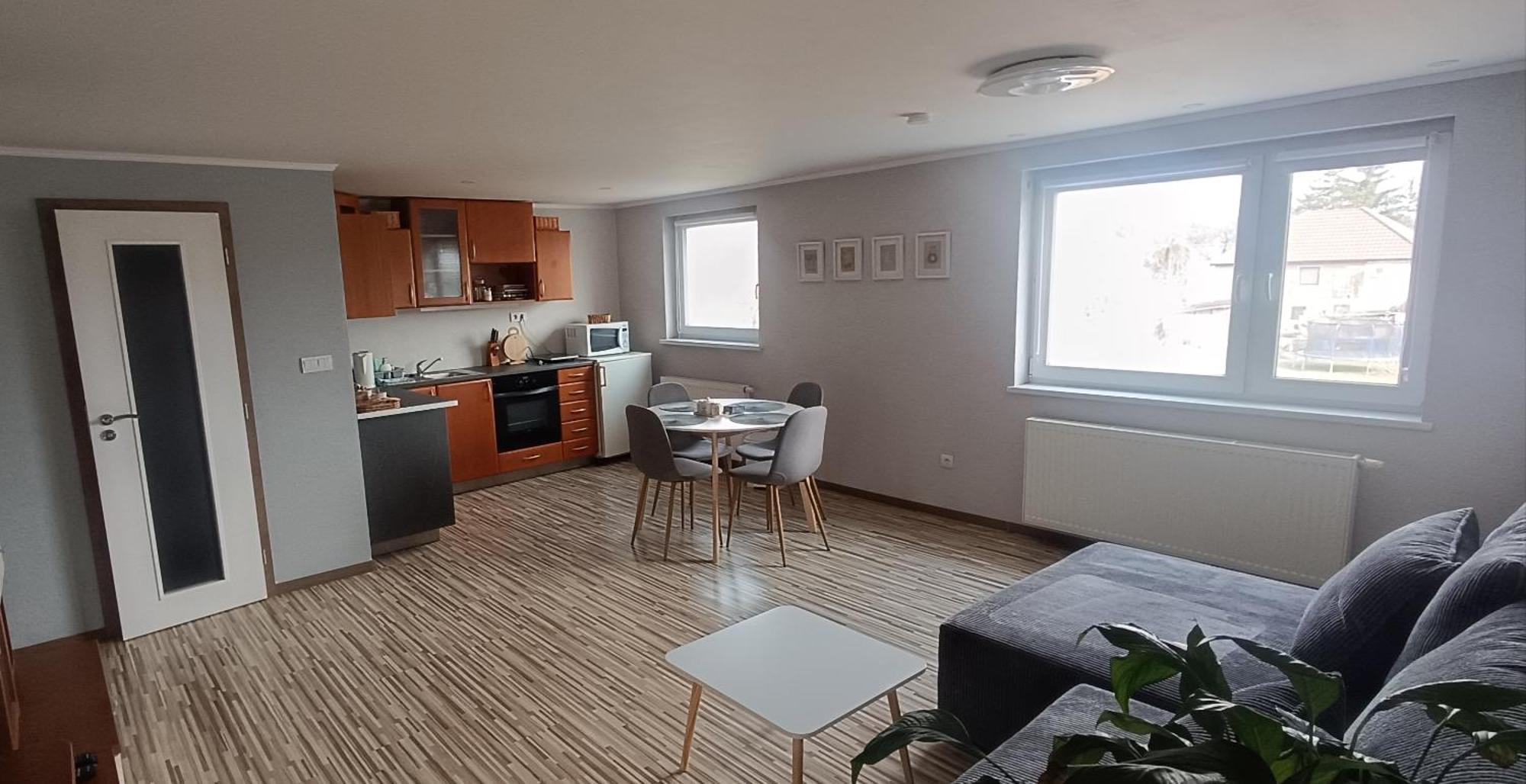 Apartman S Vyhladom Na Bojnicky Zamok Bajmóc Kültér fotó